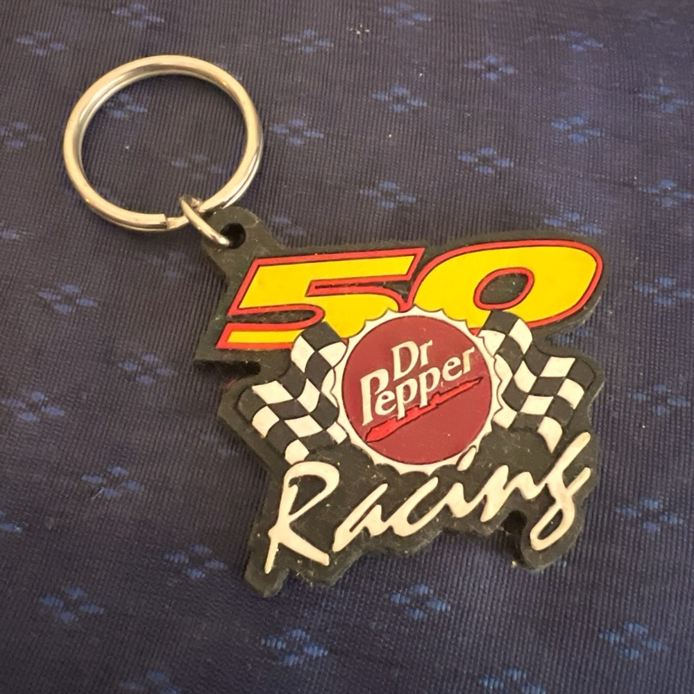 Racing 50 Dr Pepper Mark Green Keychain